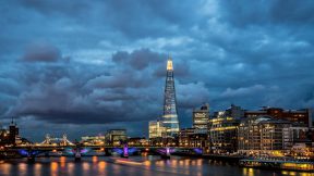 Experiencing London from Thames