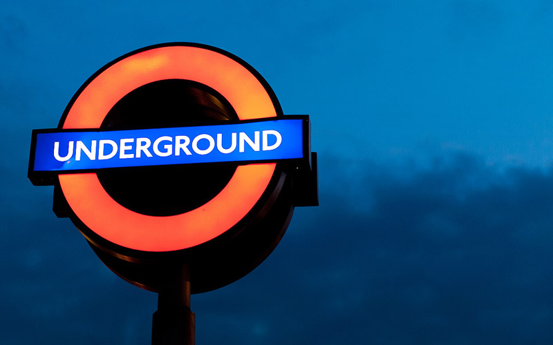 Finding London Hotels Close to Tube and Rail Stations