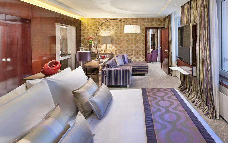 London Hotel Guide: From Luxury Hotels to Budget Hotels